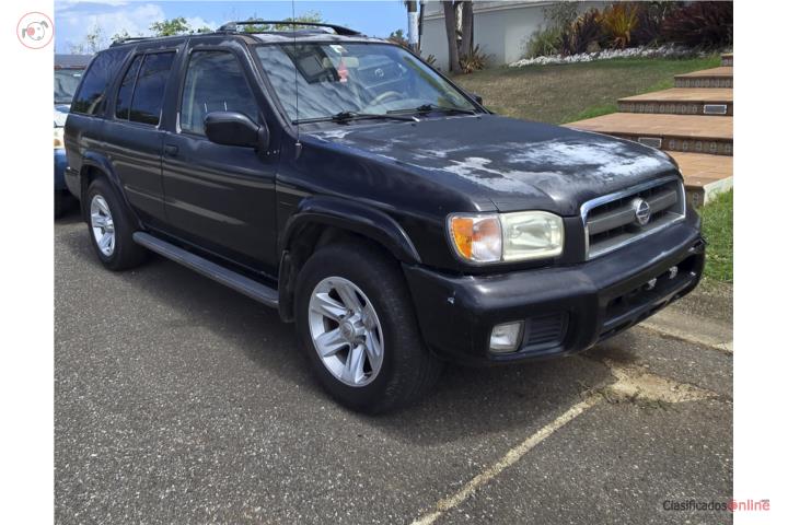 Nissan Pathfinder 2003 LE