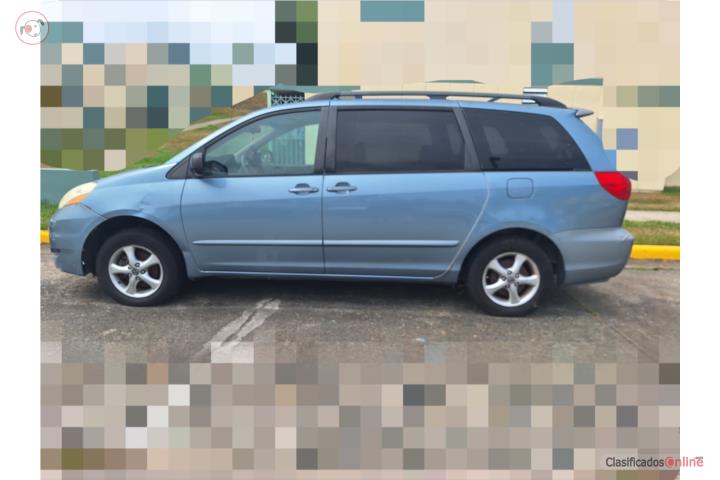 Toyota Sienna CE 2006