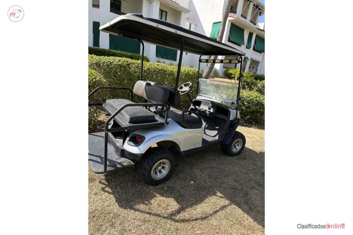 EAZY GO GULF CART ELECTRICO