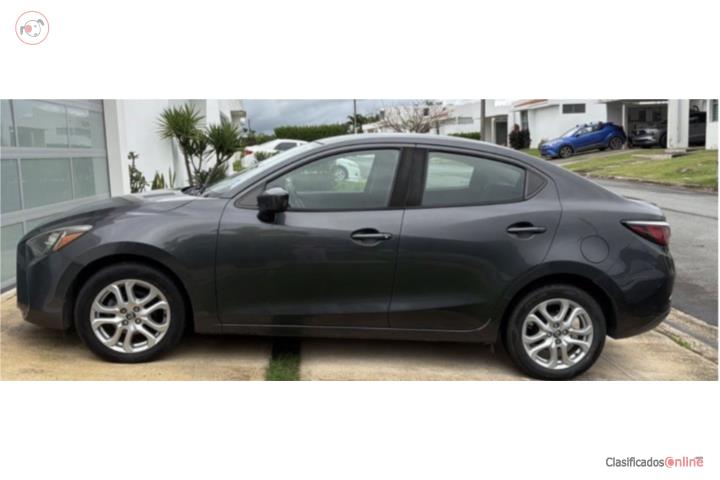 Yari 2017 IA Sedan 4D $8,900 mileage 83,000