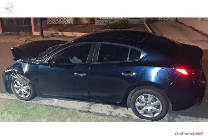 Mazda 3 2014 1800 , chocado de frente