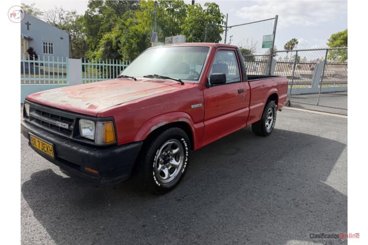 Mazda b2200 año 1990
