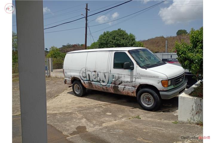 2004 ford van