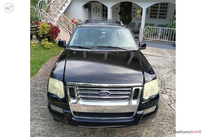 Ford Explorer 2007.