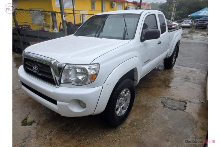 Toyota Tacoma 4×2 full label nitida