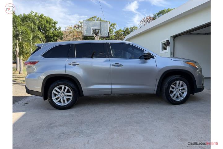 Toyota Highlander Le