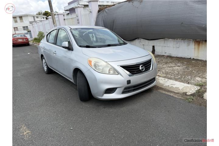 Nissan Versa 2014 (2500)