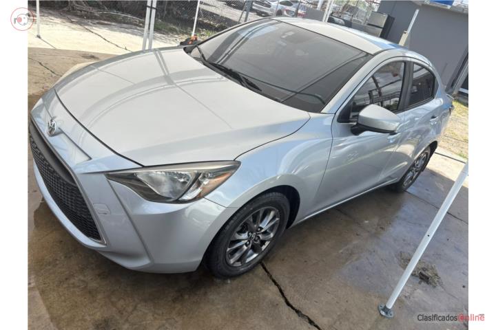 TOYOTA YARIS 2019 - AUTOMATICO 60K MILLAS