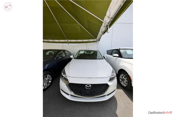 Mazda 2 2021 solo 10mil millas!