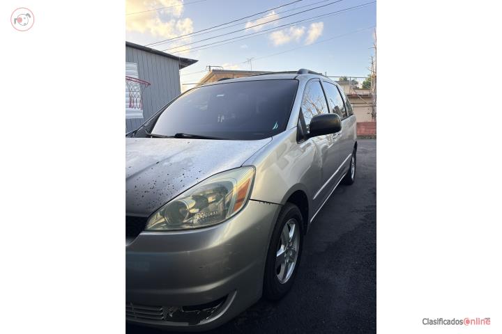 Toyota sienna 2004 es 8 pasajeros