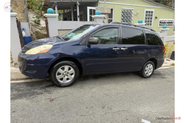 Toyota Sienna CE/LE 2006