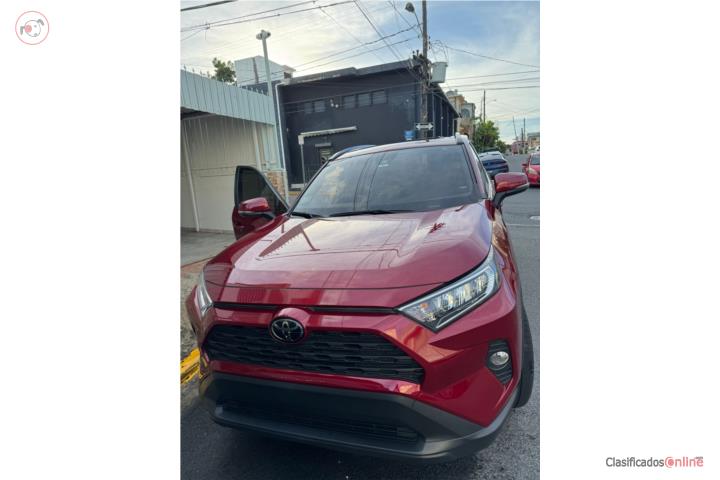 Toyota Rav 4 2021 XLE super nueva mile 21,300