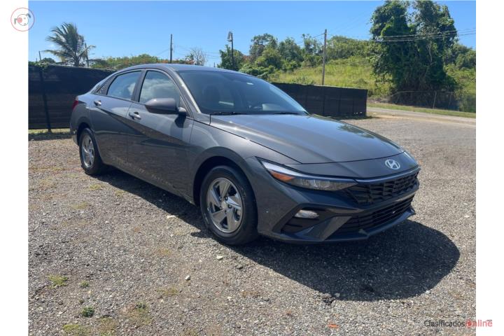 Hyundai Elantra SE 2024