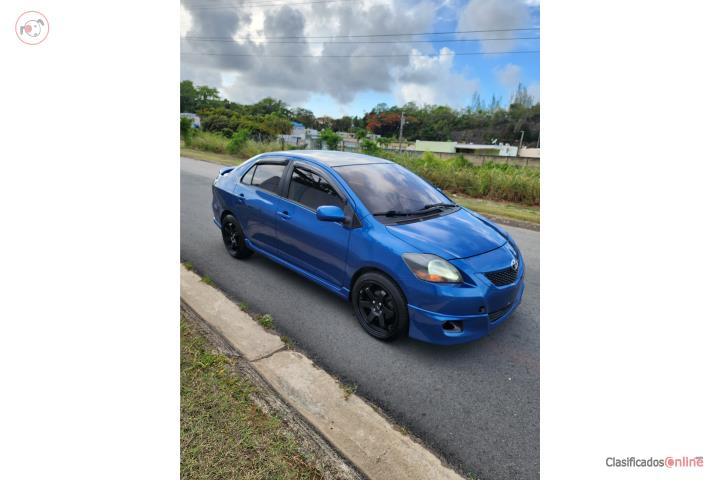 Toyota yaris 2010