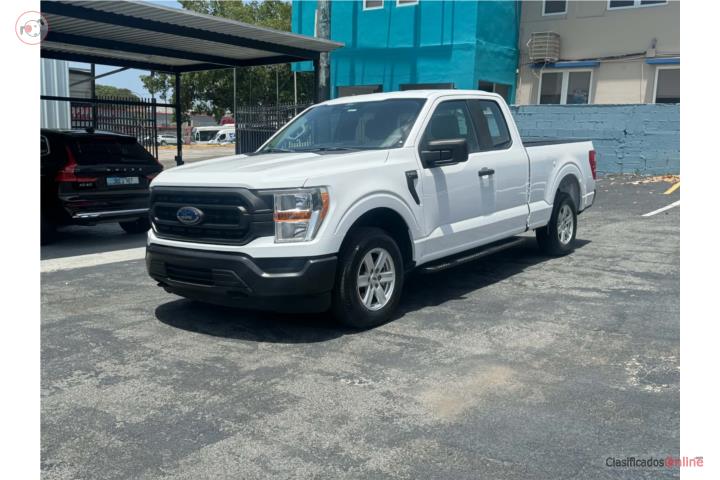 FORD F150 XL 2022 CAB 1/2 SOLO 14,500 MILLAS