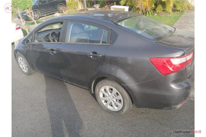 Kia Rio 2015 estándar