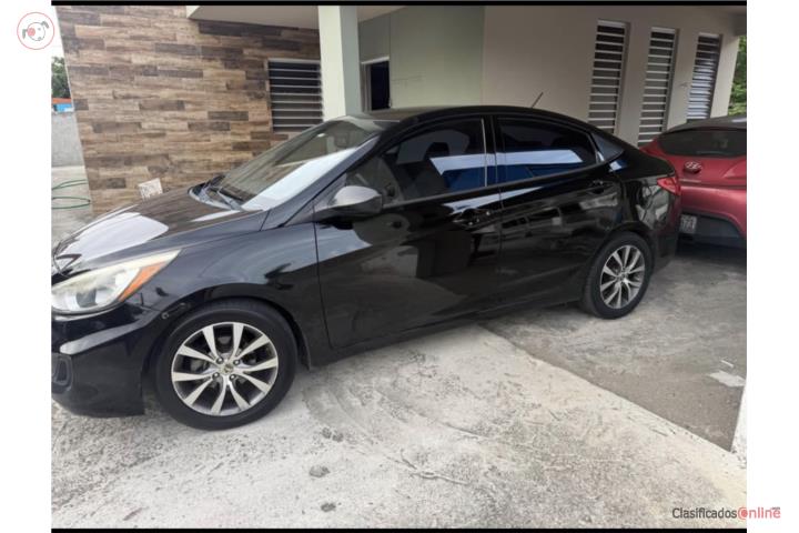 Hyundai accent 2017 72k millas
