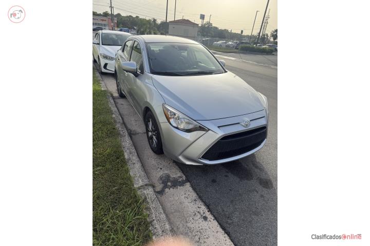 Toyota Yaris 2019 poco millaje como nuevo