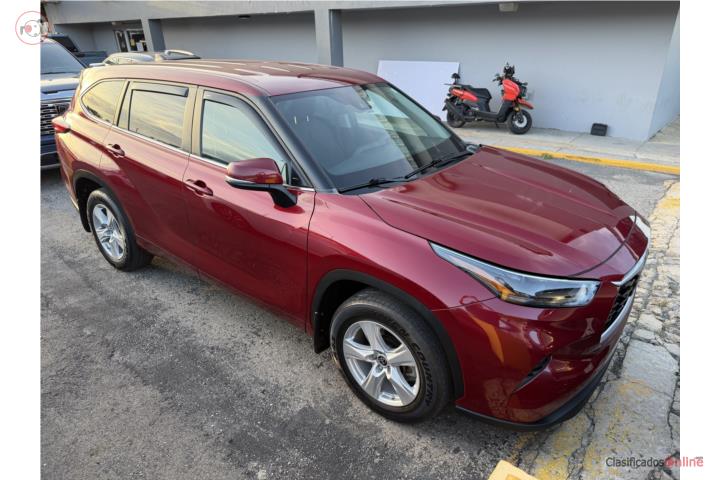 Toyota Highlander LE Hybrid 2023