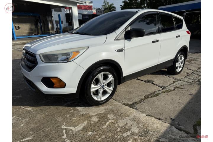 Escape 2015 un solo dueño 75,000 millas