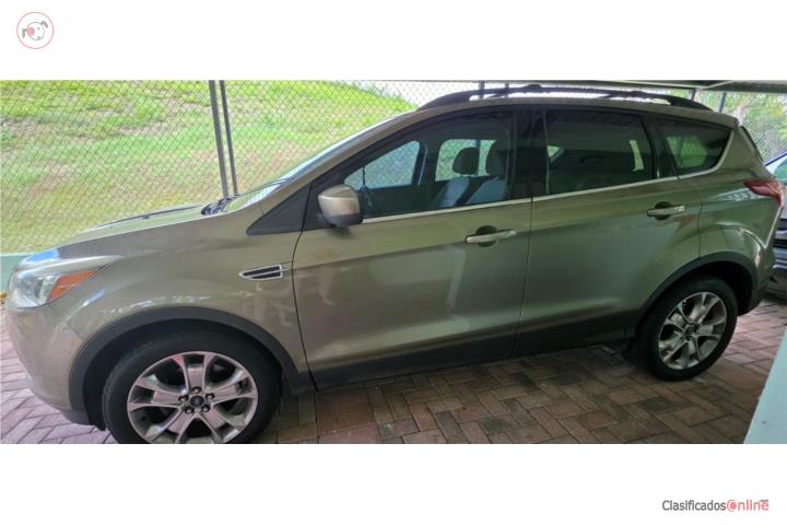 *FORD ESCAPE 2013 ECO BOOST* 5,000 OMO