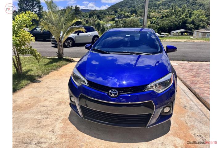 Toyota Corolla S 2016.  $9,000