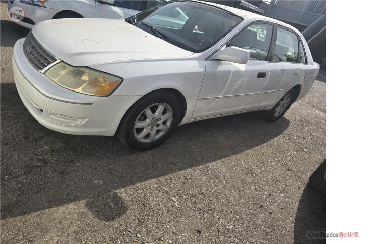 Toyota Avalon XL 2004