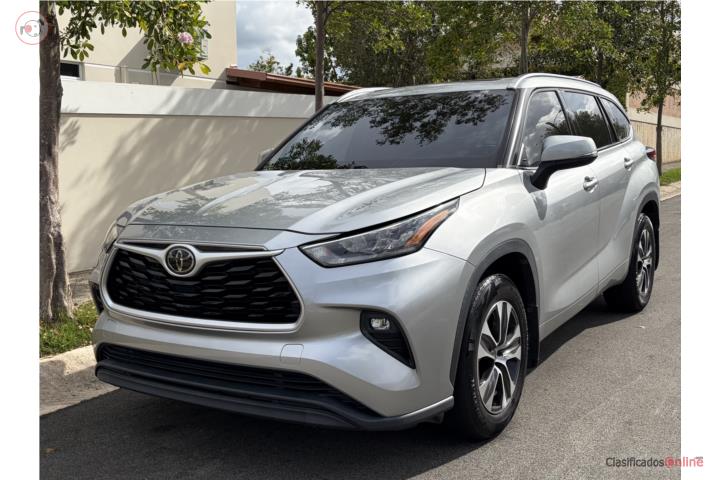 Toyota Highlander 2020 XLE