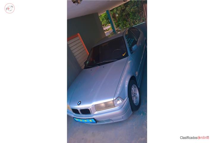Bmw 318ti 1997 el carro necesita arreglos