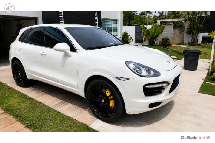 PORSCHE CAYENNE 2011  18,500 nueva