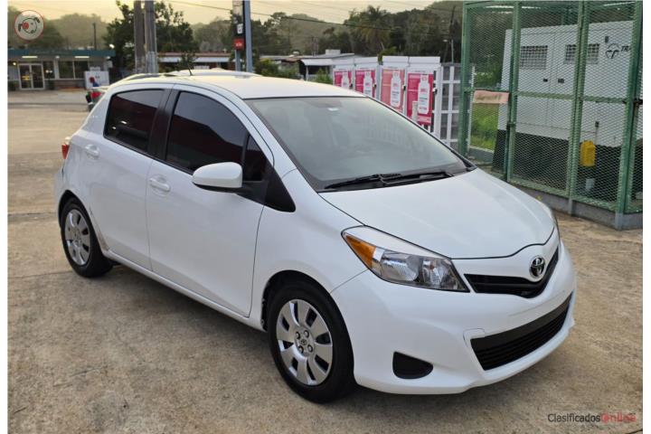 2013 Toyota Yaris 4 puertas guaguita