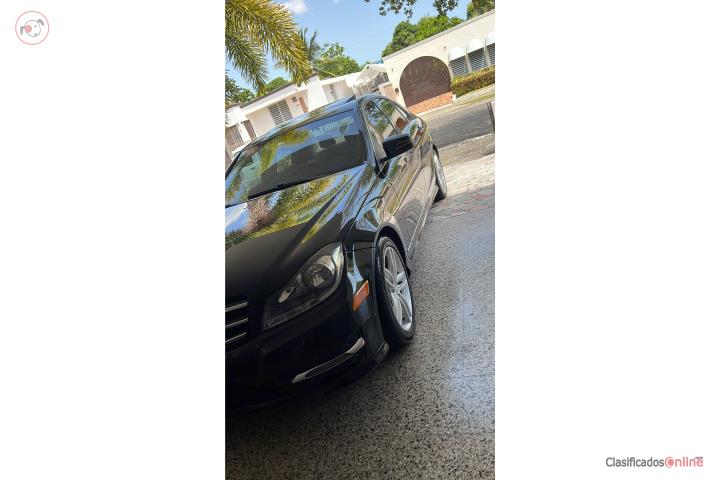 Auto Mercedes Benz Clase C 2014 Automatica Millas 54000 Juana Díaz
