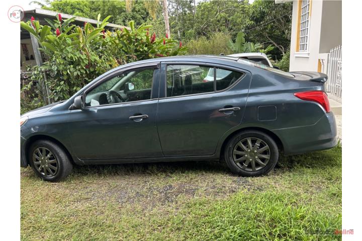 Nissan Versa 2015