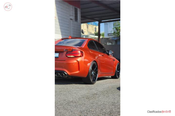 BMW M2 competition 2021 con 39,900 millas