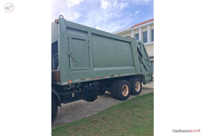 SE VENDE COMPACTADORA DE RECOJER BASURA