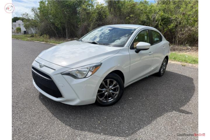 Toyota Yaris LE 2020