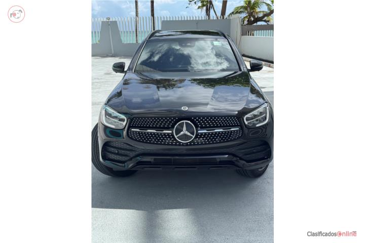 2022 Mercedes Benz 300 GLC Great Cond $33,000