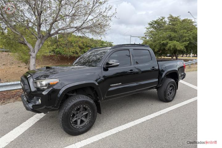 Toyota Tacoma 2018 $21,500
