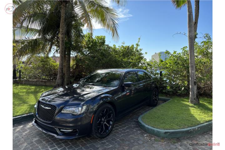 Chrysler 300S - v6 - Sunroof - Full power