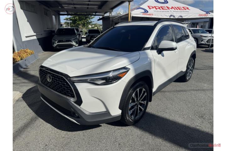Toyota Corolla Cross XLE 2024 $33,995