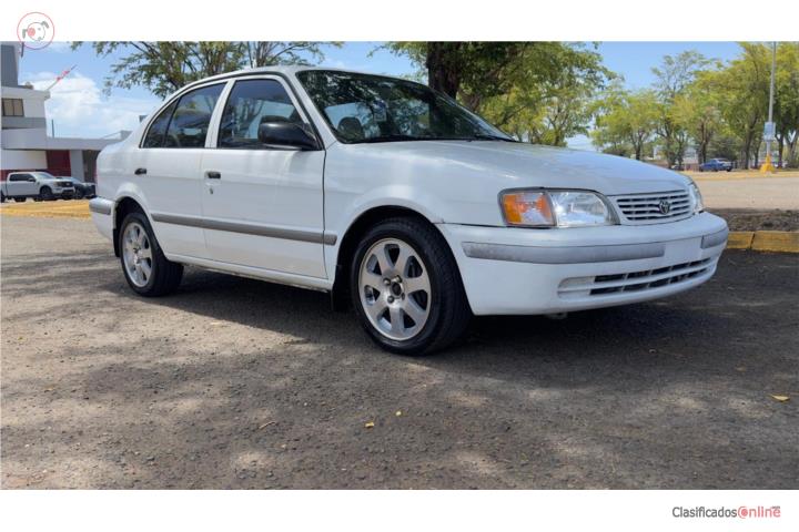 Toyota Tercel 1999 / 4 Puertas / Automático.