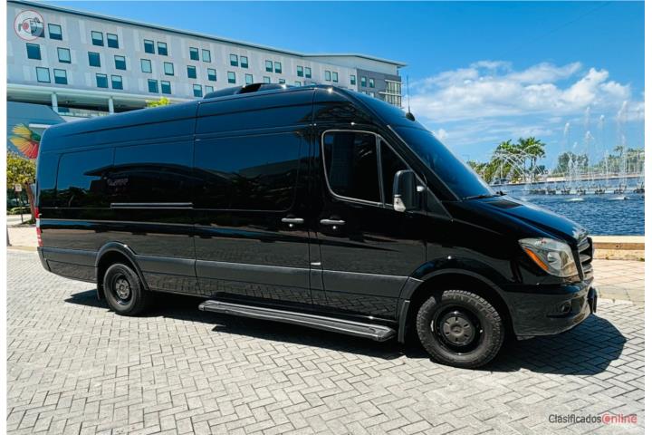 2016 Mercedes-Benz Sprinter 17 Pasajeros.