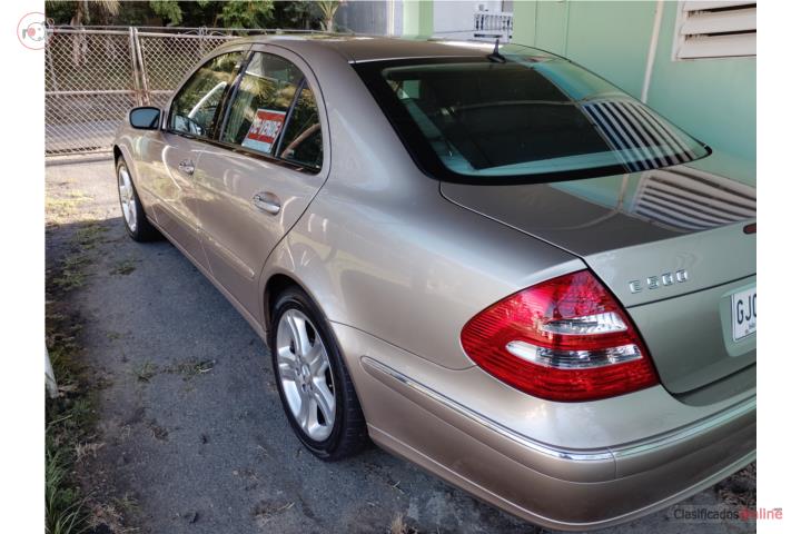 Mercedes Benz E500 año 2005 poco millaje