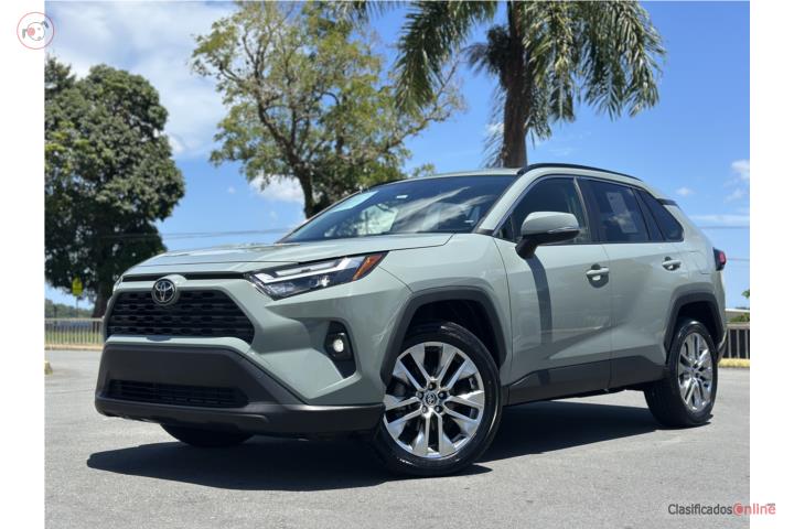 TOYOTA RAV4 XLE PREMIUM 2023