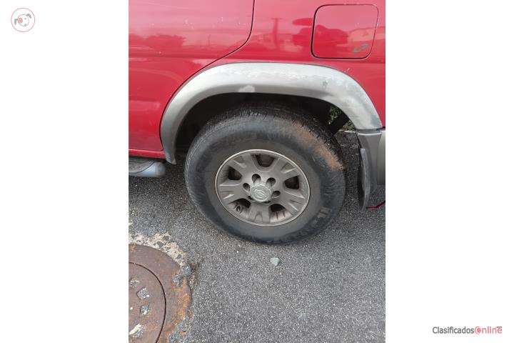 Nissan Pathfinder 2001 3.5