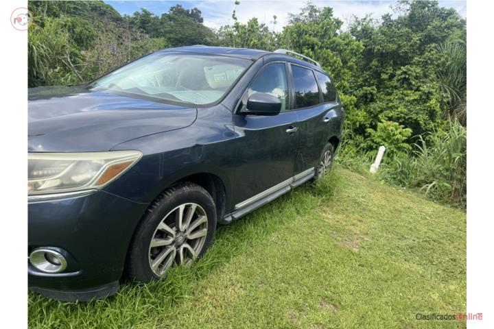 Nissan Pathfinder 2012