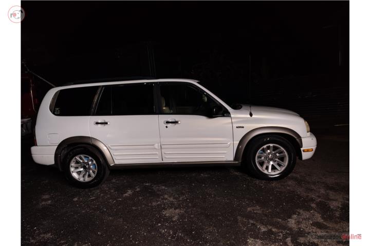 Suzuki xl7 2003 bien cuidada de maniatico