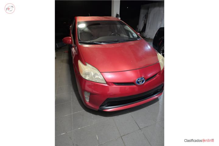 2014 toyota prius 1800 o mejor oferta