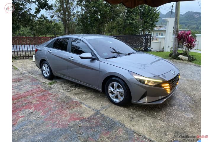 Hyundai Elantra segundo dueño