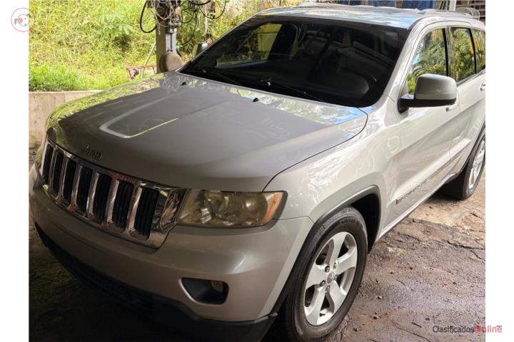 JEEP GRAND CHEROKEE LAREDO 2012  $3,500